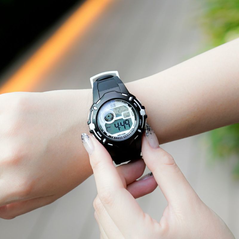 t*n様 ice watch ホワイト マルチカラー デジタル腕時計 アイスウォッチからデジタルモデル第2弾「アイス デジットレトロ